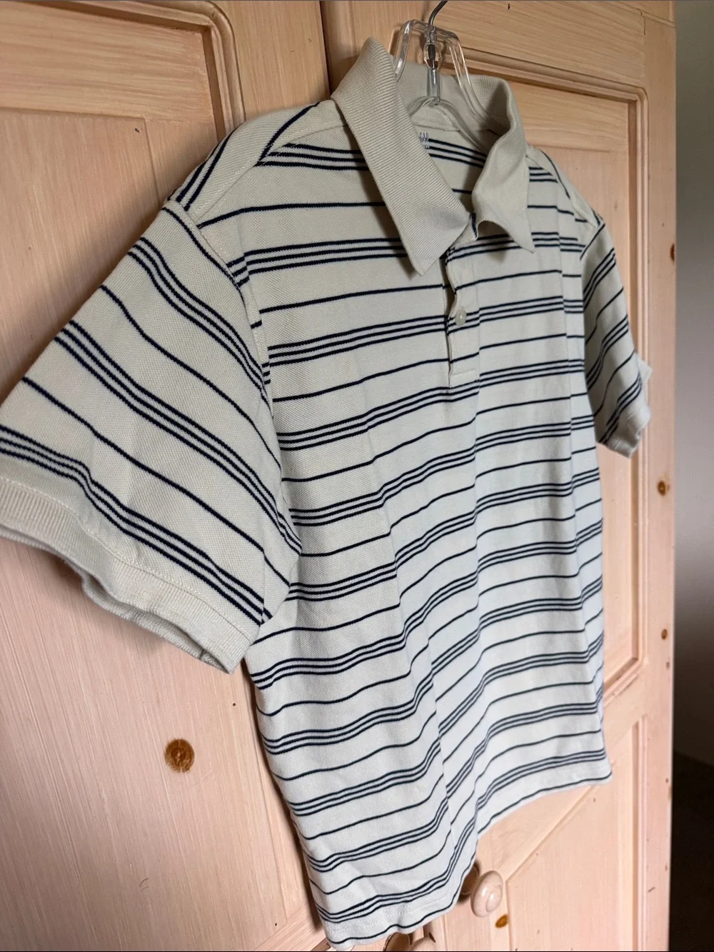 GAP short sleeve